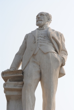 Monumento a Mario Cermenati (LC)