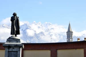 Monumento commemorativo ad Antonio Stoppani (LC)